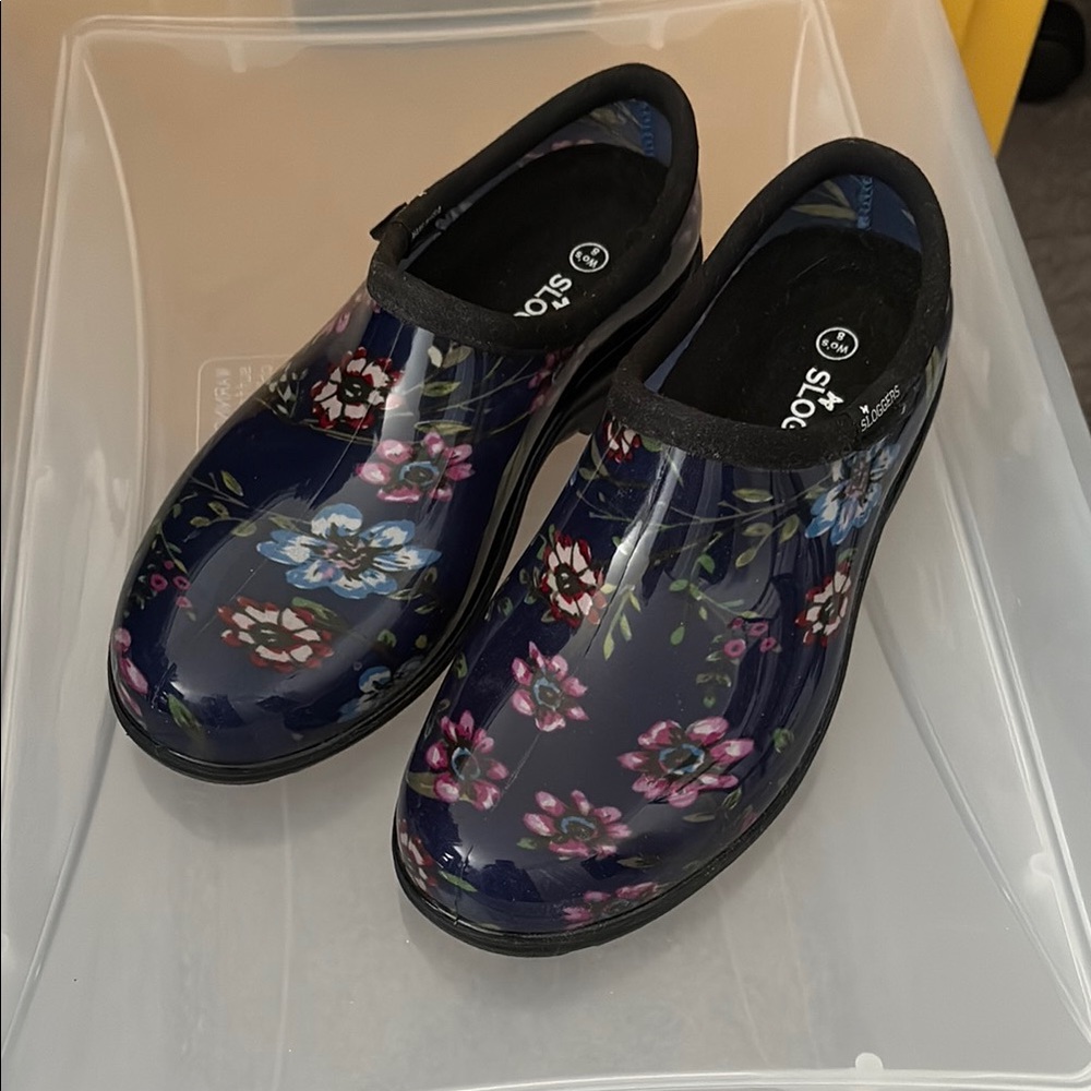 Sloggers Floral/Navy Waterproof Gardening Shoes